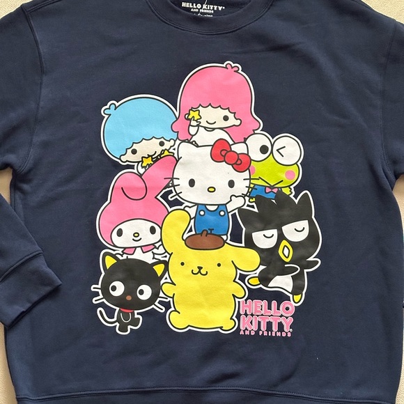 Hello Kitty Crewneck - Picture 2 of 7
